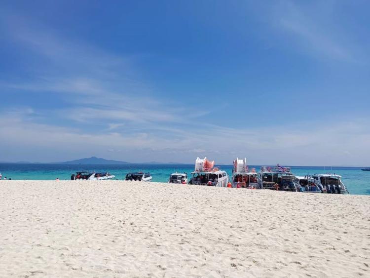 Exclusive Phi Phi & Bamboo Island Adventure by Premium Speed Boat