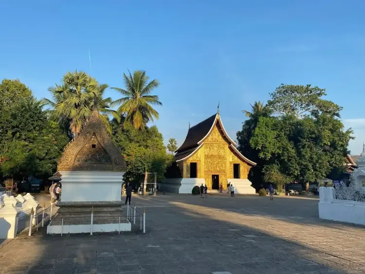 Private Full-Day Luang Prabang City Tour Excellence