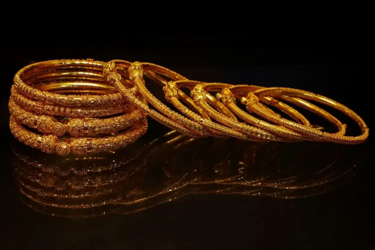 Private Dubai Gold Souk Shopping Transfer Stress-Free Shopping