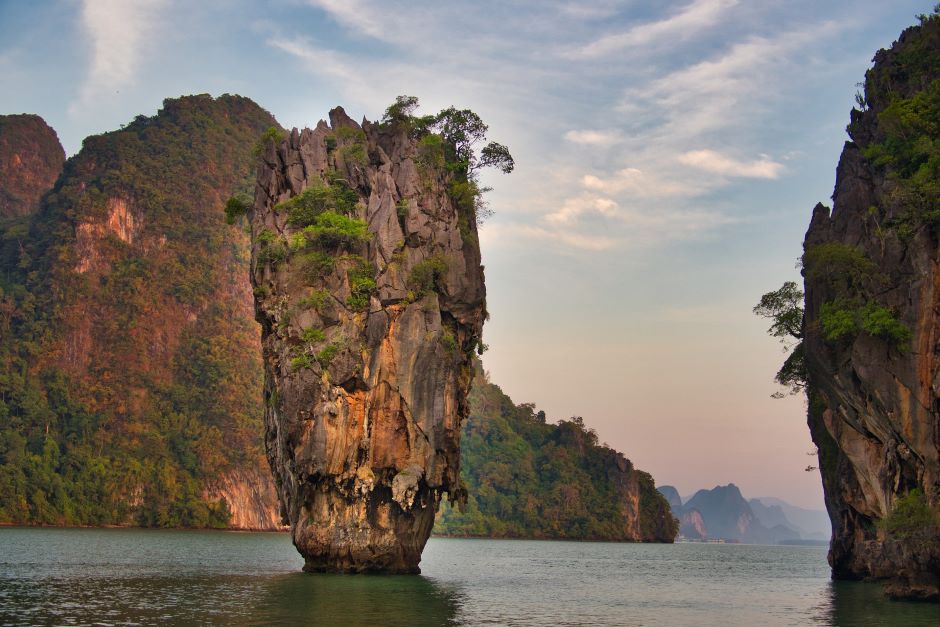 James Bond Island Speedboat Adventure with Koh Panyee lunch